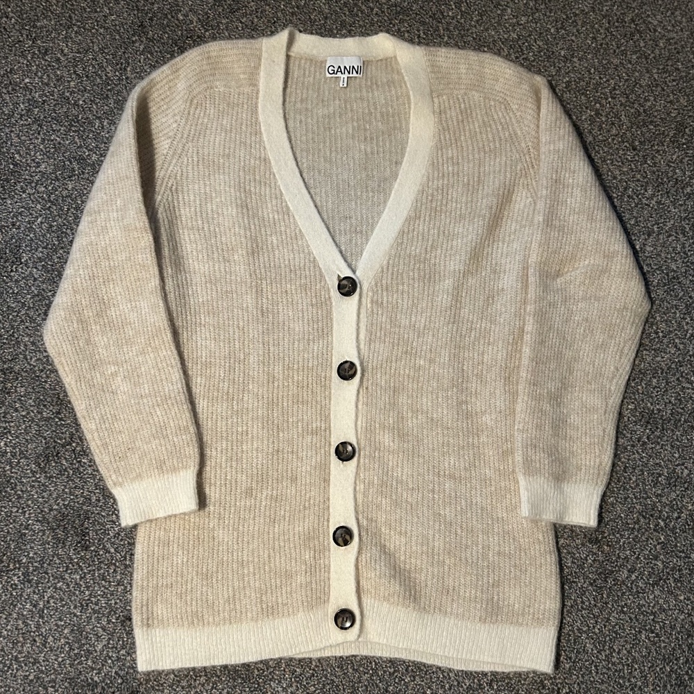 Ganni Wool V-Neck Sweater Cardigan Size Medium Comfy